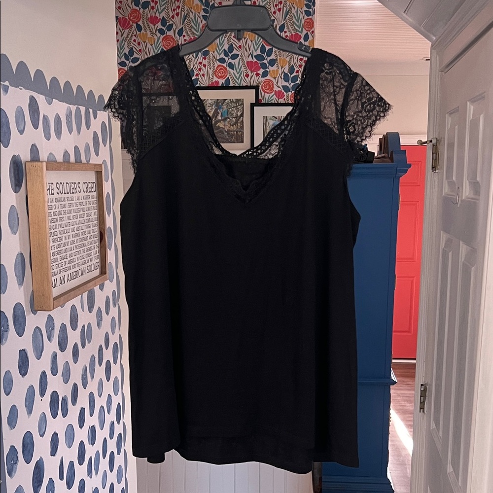 Chic Black Lace Sleeve Blouse